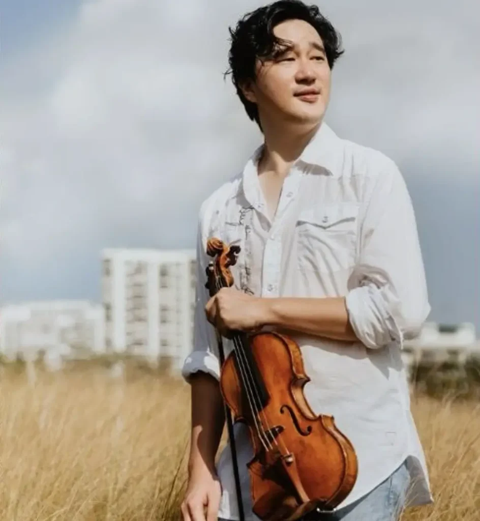 Violinist Dr. Yang Shuxiang